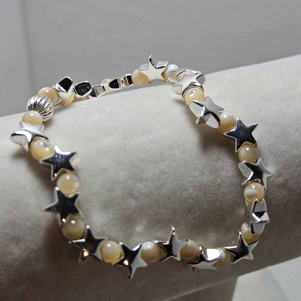 Star Charms And Natural Mother Of Pearl Gemstone Bracelet NWOT HANDMADE